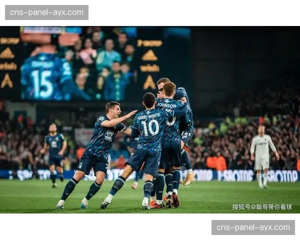 曼联公布欧冠大名单,两名年轻球员首次入选以应对密集赛程